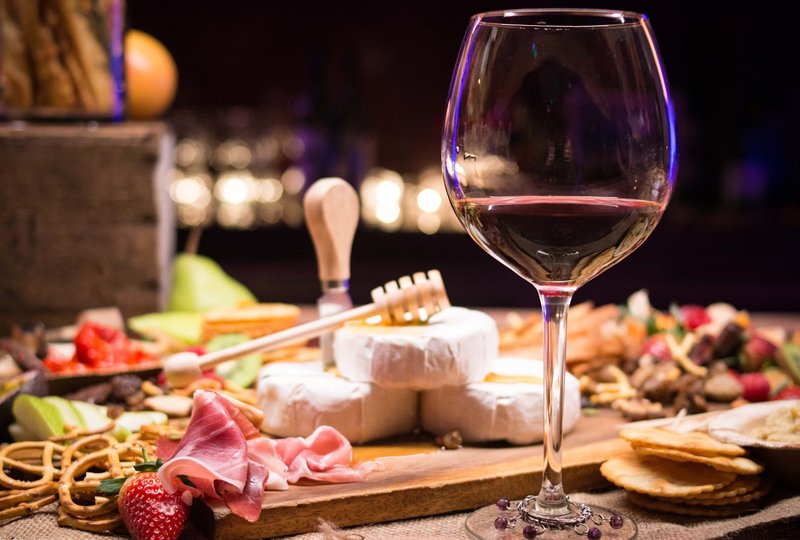 Vinhos E Canapés: Como Fazer Harmonizações Apetitosas?