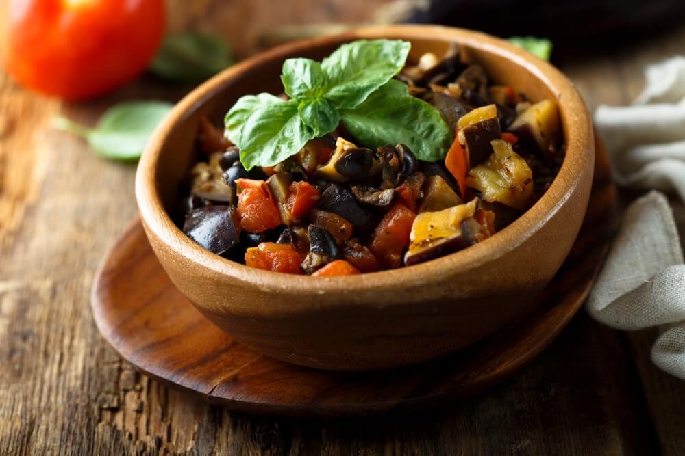 5 Receitas De Caponata [+ Sugestões De Harmonização]