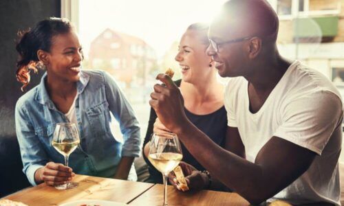 Vinhos Menos Calóricos Combinam Com Um Almoço Entre Amigos