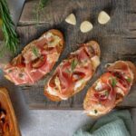 bruschetta brie e parma