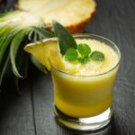Daiquiri de abacaxi.