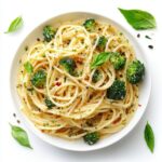 Receita de macarrão à carbonara com brócolis